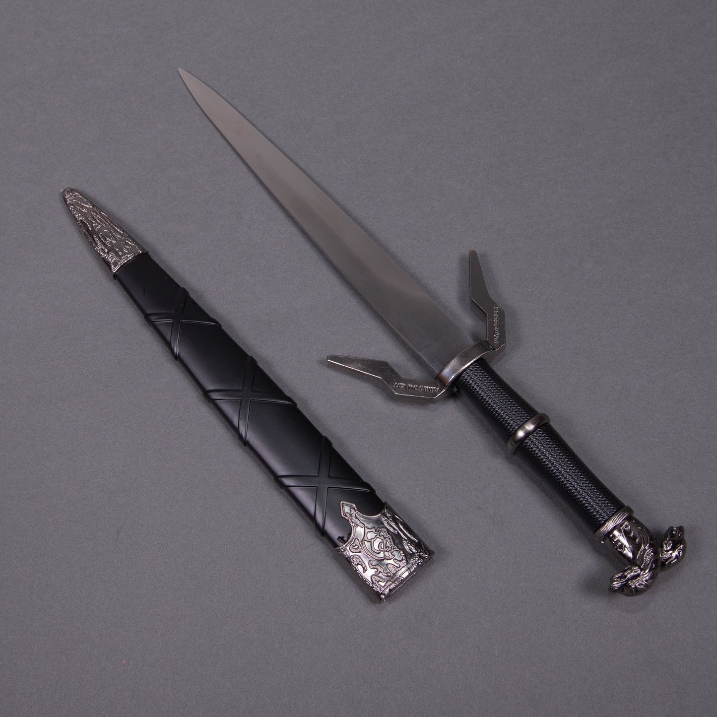 The Witcher III Geralt of Rivia Silver Dagger Mini Sword